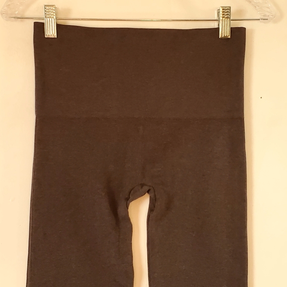 New Women's SPANX Gray Leggings Shapewear Size‎ Large Pants Casual Athletic NWOT - Picture 3 of 7